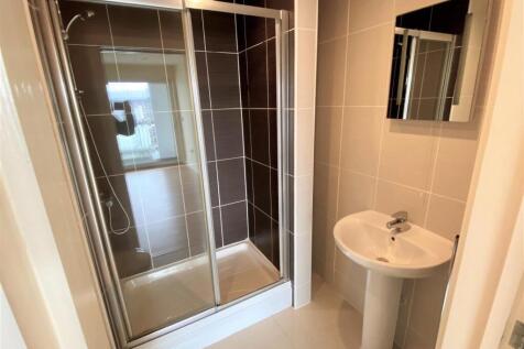 4 Whitewater Apartments En Suite