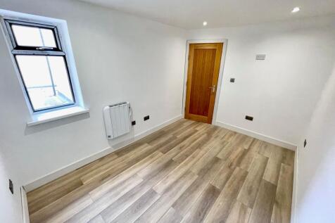 Cowbridge Road East photo 5