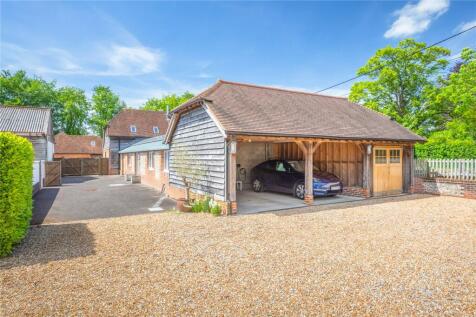 Carport/Garage