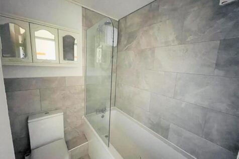 STUDIO APARTMENT Lygean Avenue, Ware photo 4