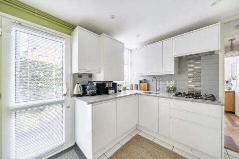 1387034-4-6931a0f...