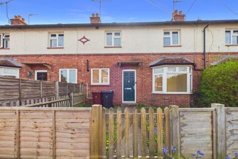 CAM01894G0-PR0286-STILL002.jpg