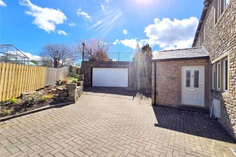 Large Drive &amp; Garage