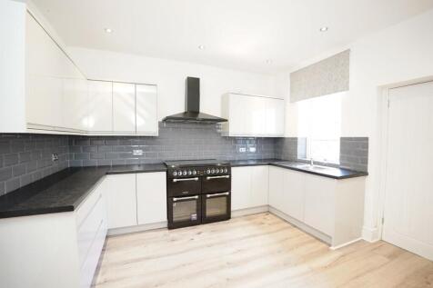 First Avenue, Springfield, Wigan, WN6 7AZ photo 4