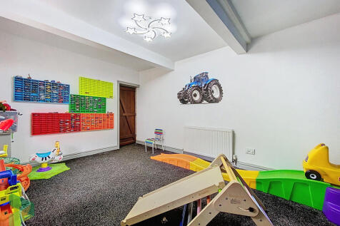 Living Room curre...