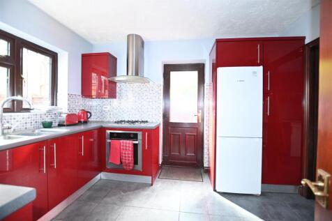 Beecroft Crescent, Canvey Island photo 3