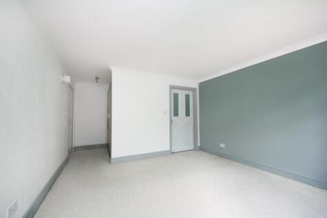 St Leonards Rd (14).jpg