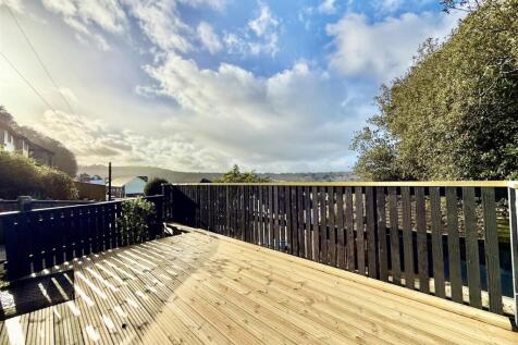 Front Deck.jpg
