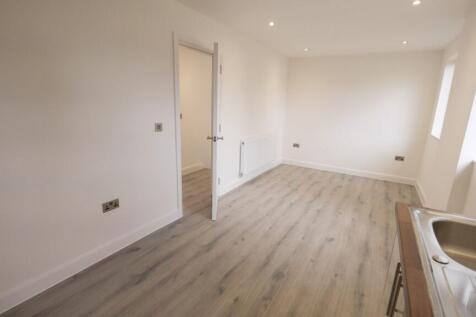 Rydal House, Rydal Avenue, SK14 photo 3