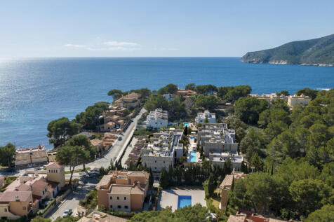 View over the complex¿