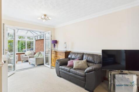 CAM03663G0-PR0143...