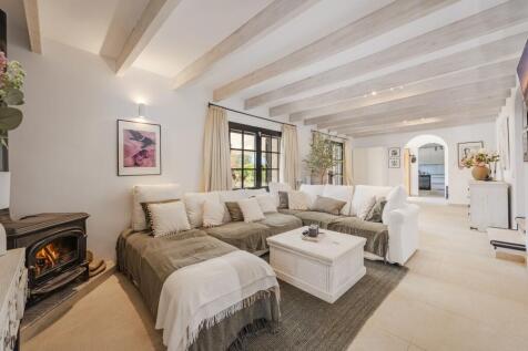 15 - Finca Binissale