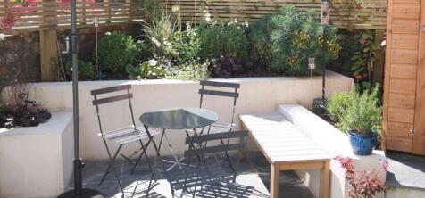 FH courtyard_gard...