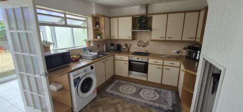 Hungerford Gardens, Brislington, Bristol photo 5