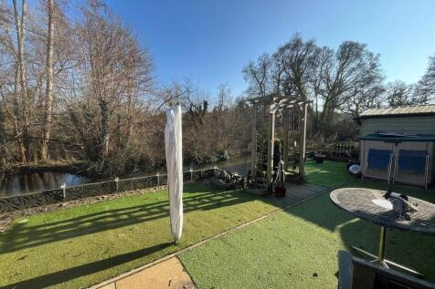Riverside Garden
