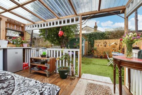 Patio / Decking