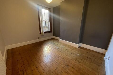 Clarendon Street, Leamington Spa photo 4