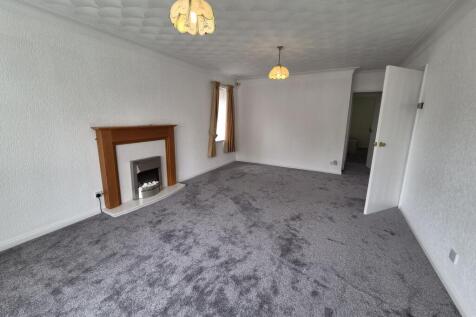 Moss Close, Newcastle upon Tyne, NE15 photo 3