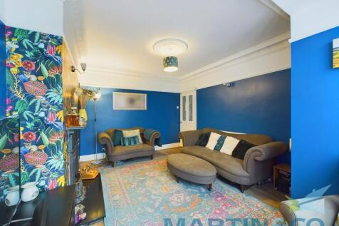 CAM01870G0-PR0147...