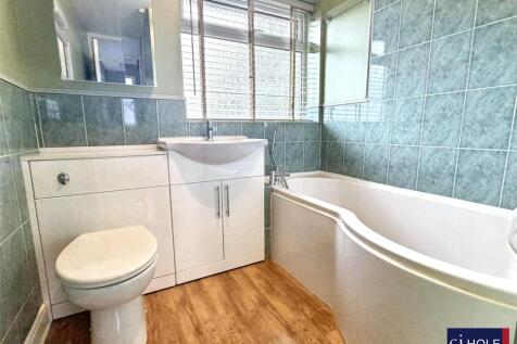Abbotswood Road, Brockworth, Gloucester, GL3 photo 4