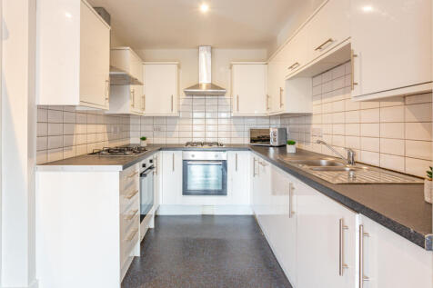 St Hilds Flat 5 kitchen 1