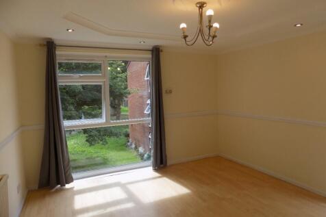 Hopton Road, Stevenage, Hertfordshire, SG1 photo 3