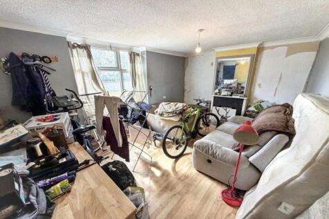 Wasley Road - Living Room Overview