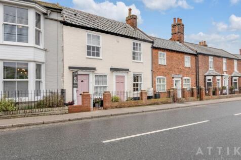 Attik 11 St Johns Road Bungay NR35 1DH (2).jpg