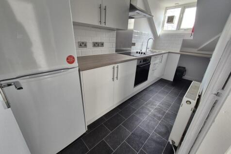 Heaton Moor Road 156, Heaton Moor, Stockport, SK4 4LB photo 4