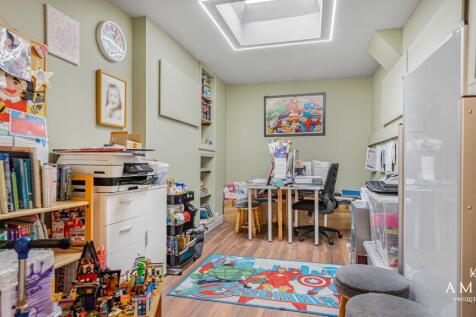 Playroom/Office