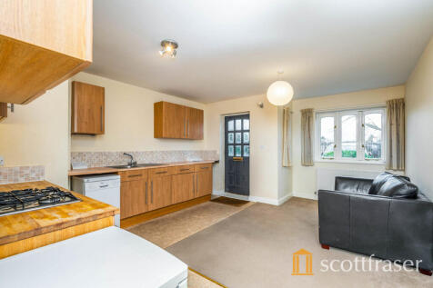 Living / Kitchen Are