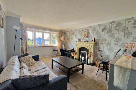 Waverley Gardens, Rugeley, WS15 2YE photo 3