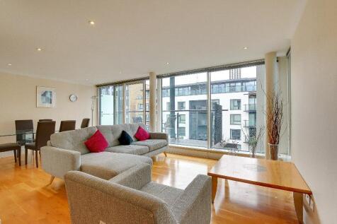 2-bed flat on 253 Boardwalk Place, Canary Wharf, E14 5GA, £2,900/mo