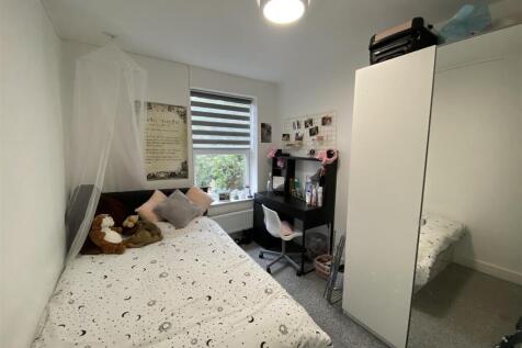 Aycliffe Grove, Longsight,  £148pppw photo 5