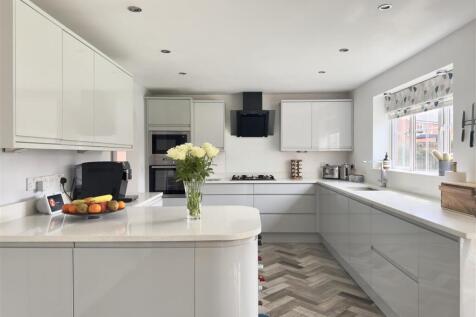 Open Plan Kitchen/Dining/Living