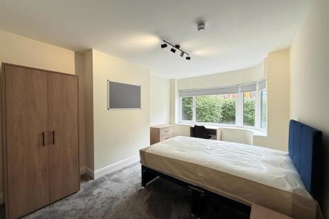 Bed 1.JPG