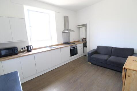Lounge - Kitchen