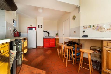 LE12 8TH 54MS-006.jpg