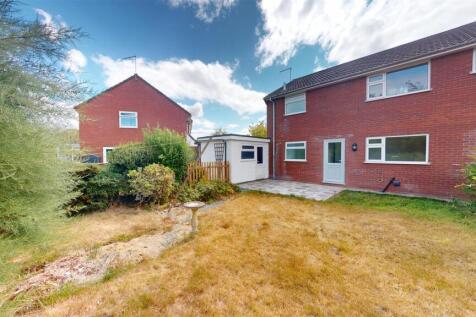 Ash Grove, 9a rear garden