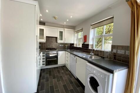 Denison Road, Victoria Park, £135pppw photo 2