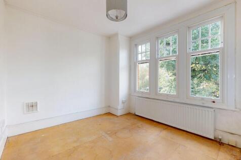 Flat 4 12 Kings Avenue, Ealing, London, W5 2SH