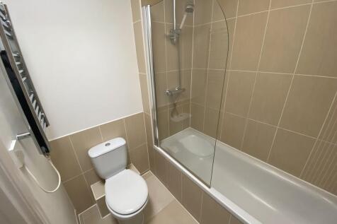 Holdenhurst Road, Bournemouth photo 4