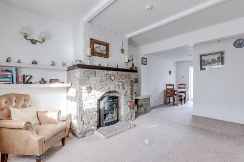 Sitting / Dining Room