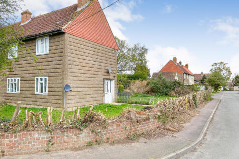16-04-2026  15-59-35 Side Of House.5zP6L T202605111112.jpg