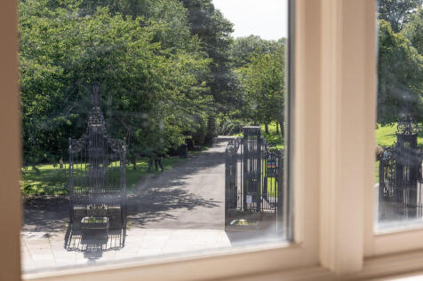 Bridge Street, Dunfermline photo 3