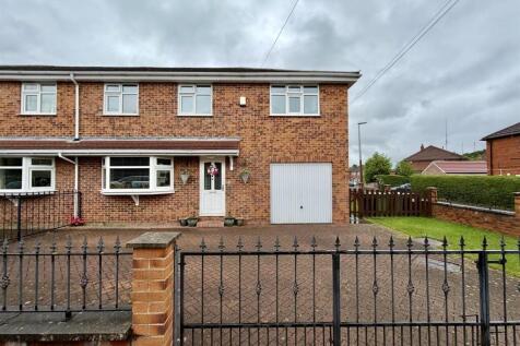 Bramleys Estate Agents - Lee Green - Mirfield (34)