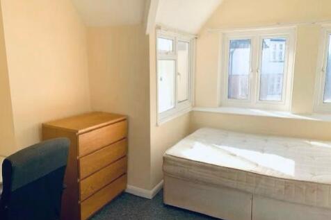 WhatsApp Image 2025-08-19 at 10.08.37_511a7980