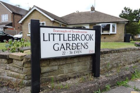 24 LittleBrook Gardens Photos 13.6 (42).jpg