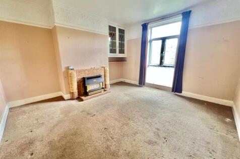 Bramleys Estate Agents - Newsome Road -  (9).jpg