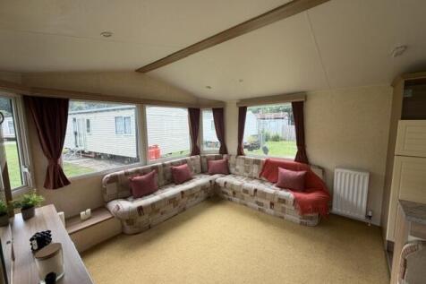 Lounge 2.jpeg